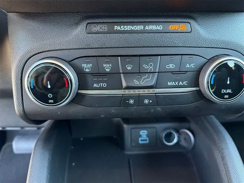 Used 2023 Ford Escape Active image 30