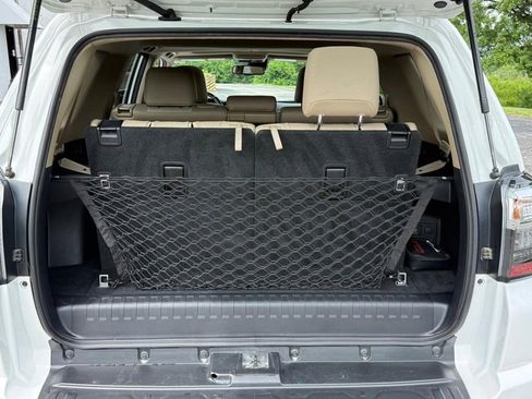 Used 2023 Toyota 4Runner SR5 Premium w/ Moonroof Package AWD/4WD image 5