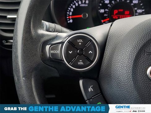Used 2015 Kia Soul + image 16