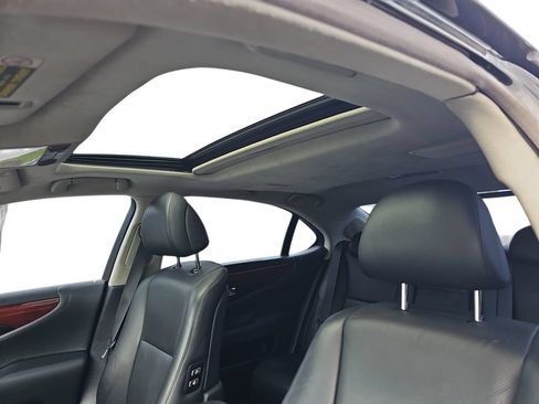 Used 2008 Lexus LS 460 L w/ Luxury Pkg RWD image 29