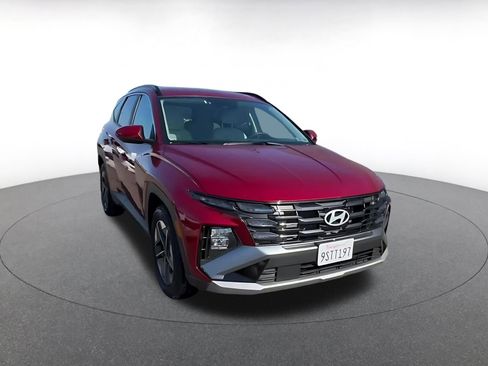 Used 2025 Hyundai Tucson SEL image 2