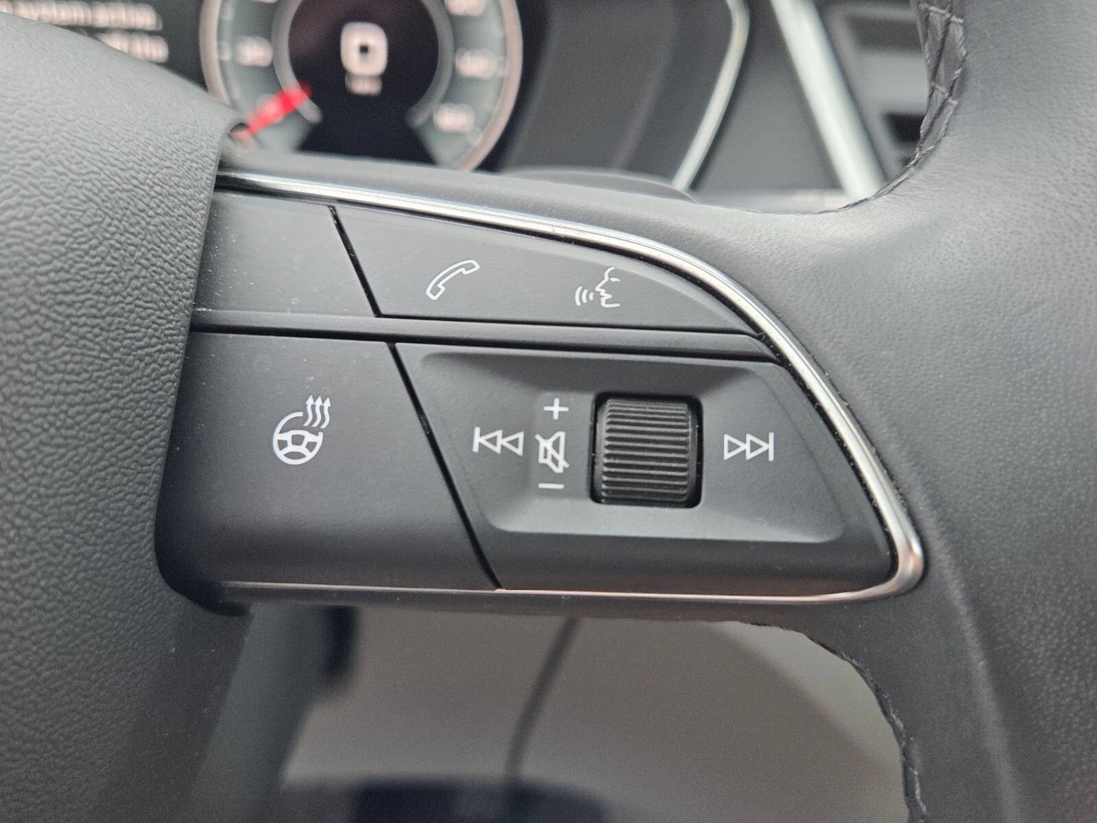 Used 2025 Audi Q5 2.0T Premium AWD/4WD image 28
