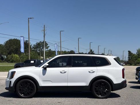 Used 2022 Kia Telluride SX w/ SX Prestige Package AWD/4WD image 13