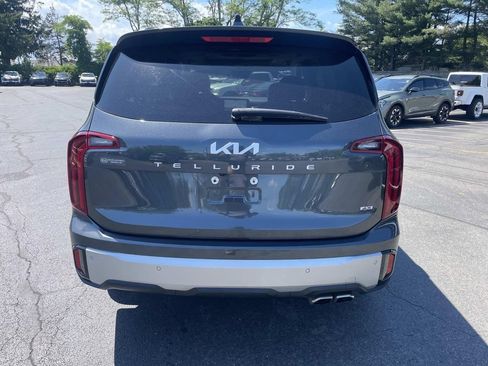 Used 2023 Kia Telluride S w/ S Sunroof Package AWD/4WD image 4