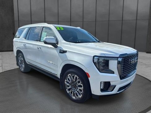 Used 2023 GMC Yukon Denali Ultimate AWD/4WD image 3
