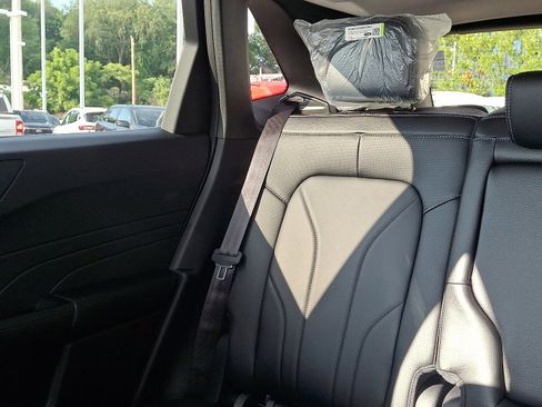 New 2025 Ford Escape Plug-in Hybrid w/ PHEV Premium Package image 12