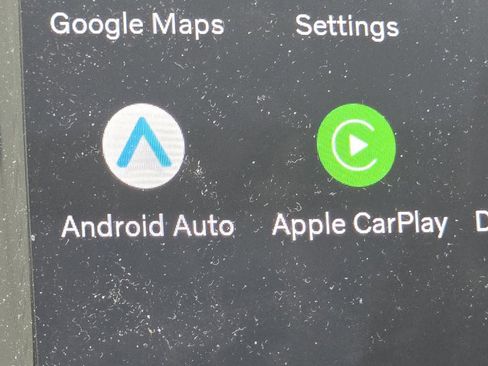 Used 2023 Volvo XC60 B5 Core w/ Climate Package image 4