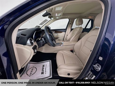 Used 2021 Mercedes-Benz GLC 300 4MATIC image 20
