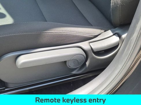 Used 2026 Hyundai Kona SEL Sport FWD image 16