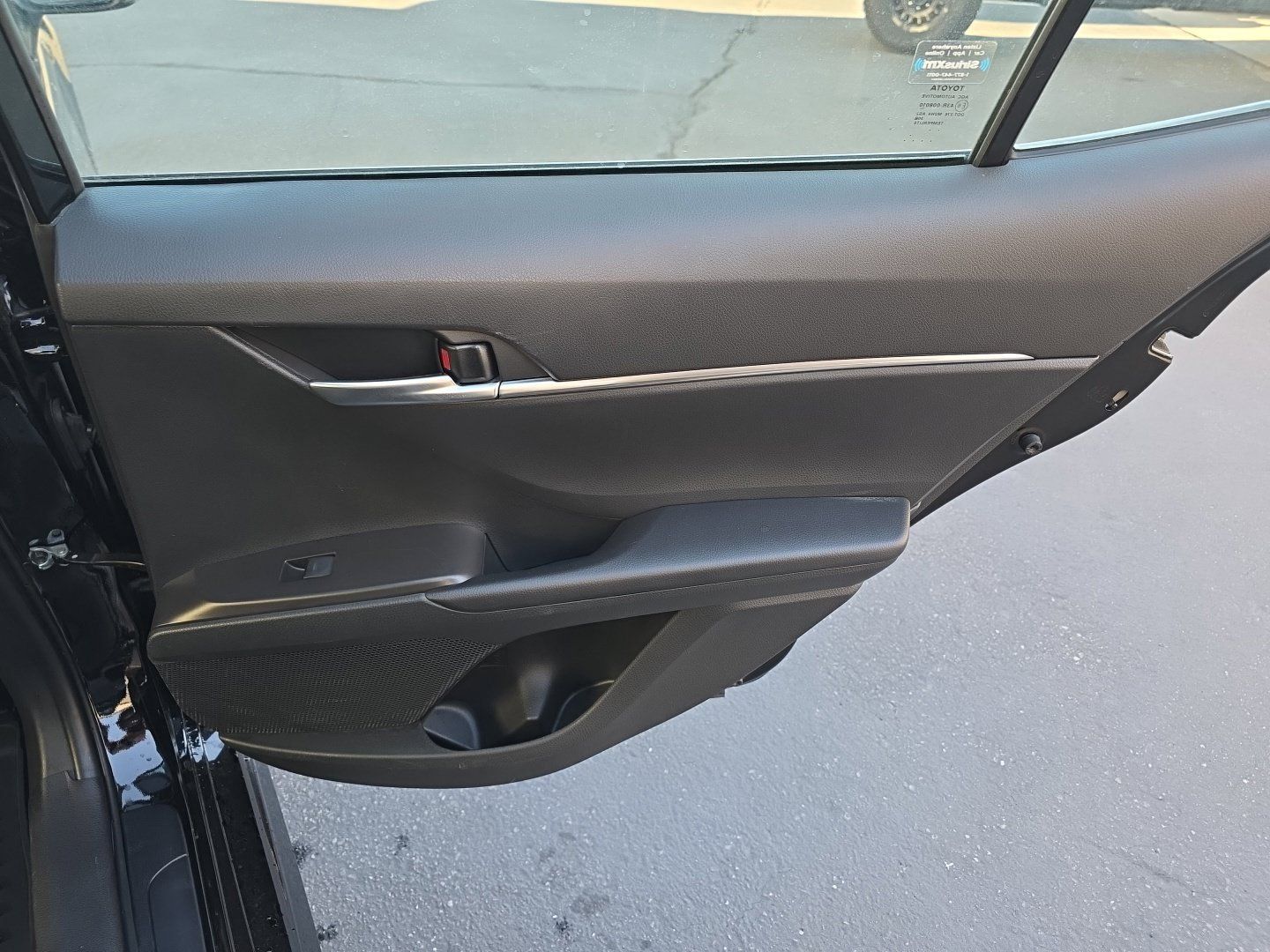 Used 2024 Toyota Camry SE AWD/4WD image 29