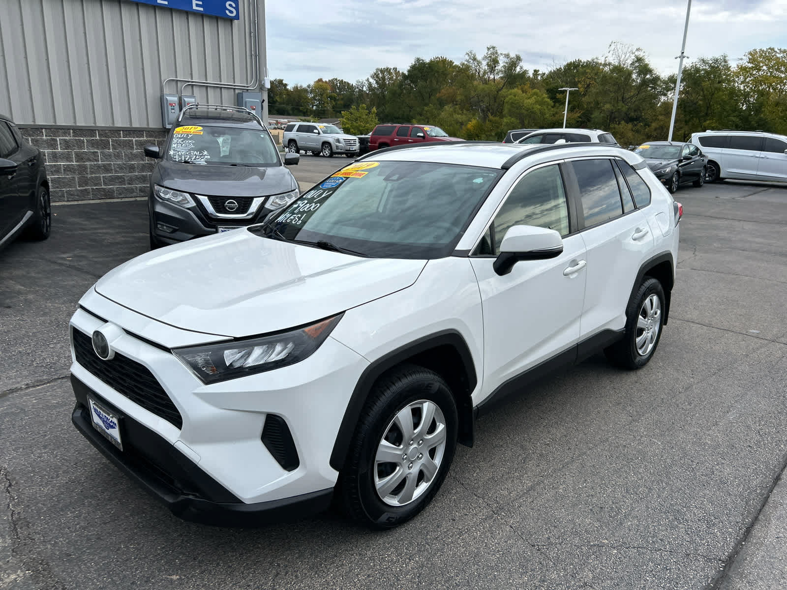 Used 2019 Toyota RAV4 LE w/ All Weather Liner Package AWD/4WD image 3