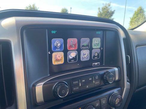 Used 2018 GMC Sierra 1500 SLE w/ SLE Value Package AWD/4WD image 20