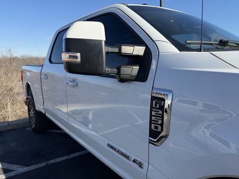 Used 2017 Ford F250 Lariat w/ Lariat Ultimate Package image 6