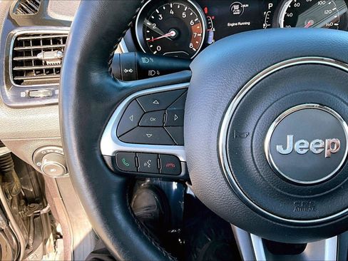 Used 2019 Jeep Compass Limited image 17