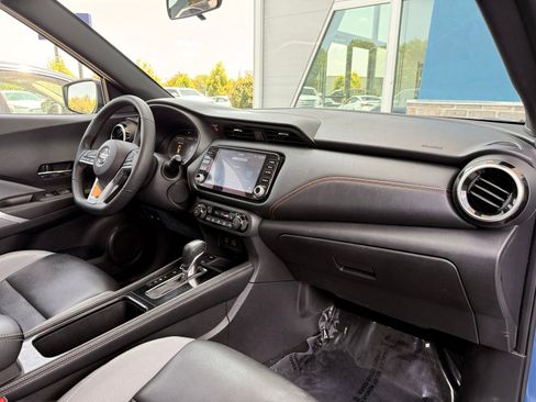 Used 2021 Nissan Kicks SR w/ SR Premium Package FWD image 27