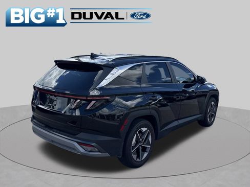 Used 2026 Hyundai Tucson SEL FWD image 2