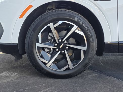 Used 2025 Chevrolet Equinox EV LT image 43