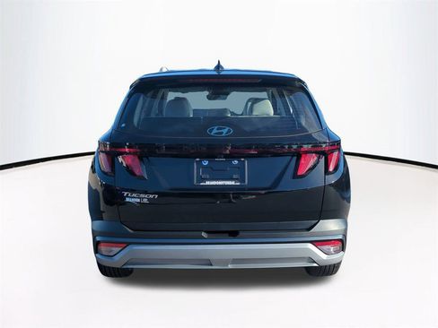 New 2026 Hyundai Tucson SE image 6