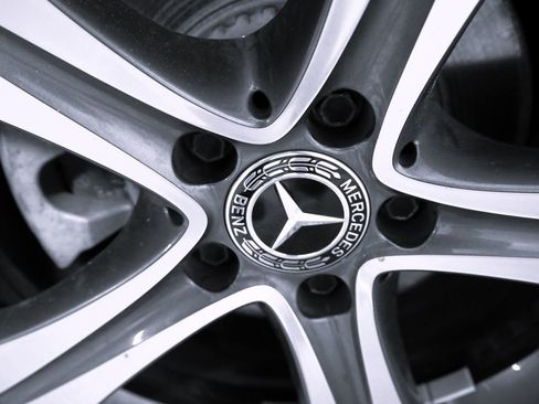 Used 2020 Mercedes-Benz E 350 4MATIC Sedan image 8