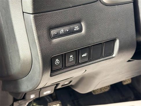 Used 2018 Nissan Murano Platinum image 10