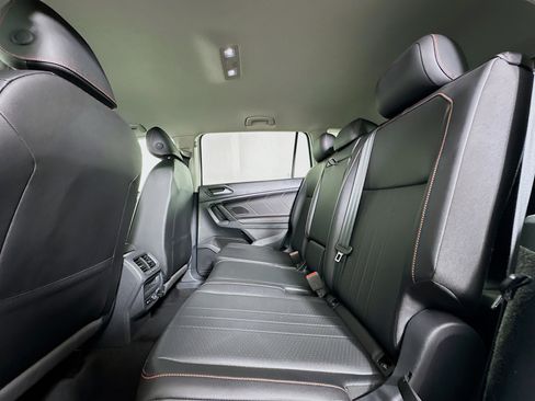 Used 2024 Volkswagen Tiguan Wolfsburg Edition image 27