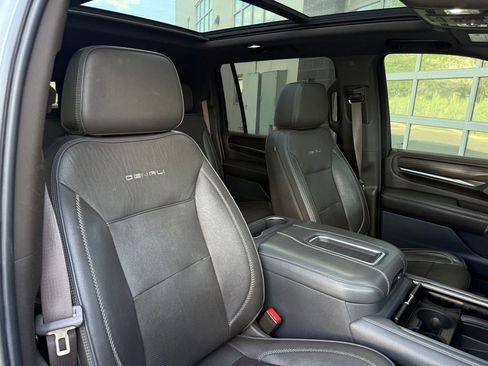 Used 2021 GMC Yukon XL Denali w/ Denali Premium Package AWD/4WD image 52