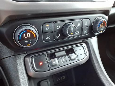 Used 2023 GMC Acadia AT4 w/ Technology Package AWD/4WD image 34