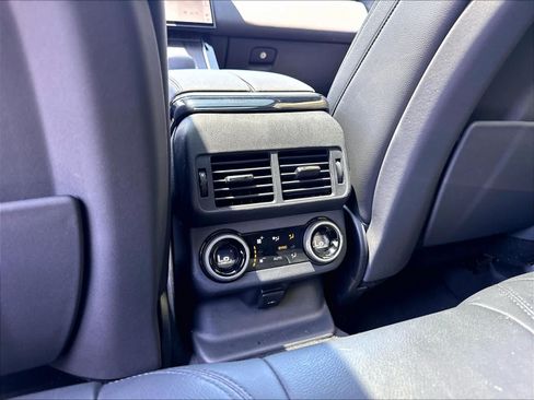 Used 2026 Land Rover Range Rover Velar S AWD/4WD image 33