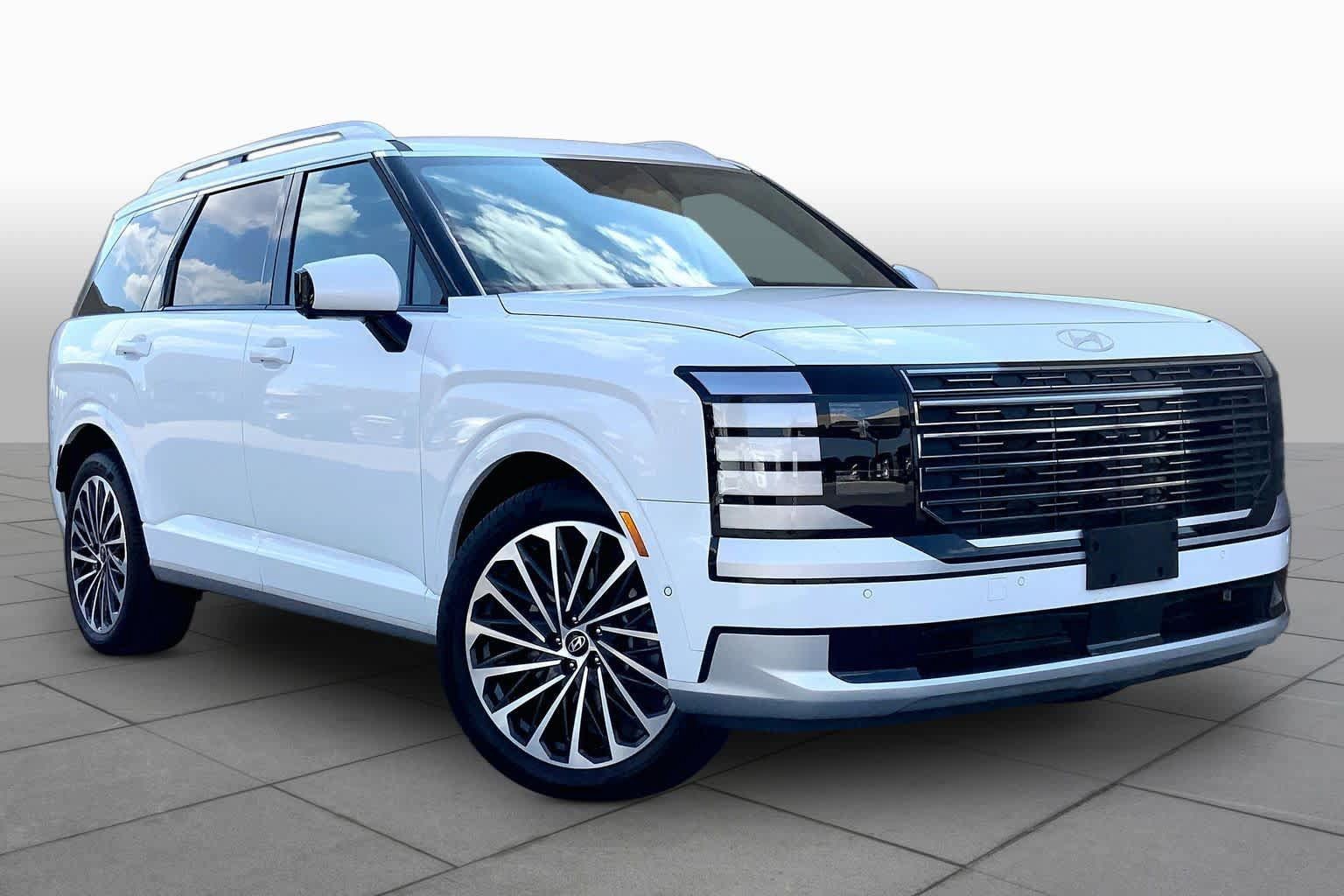 Certified 2026 Hyundai Palisade Calligraphy AWD/4WD image 3