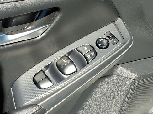 Used 2024 Nissan Sentra SV FWD image 28