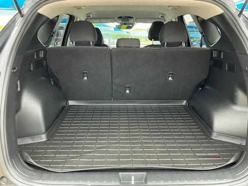 Used 2022 Hyundai Tucson SEL w/ Cargo Package FWD image 6