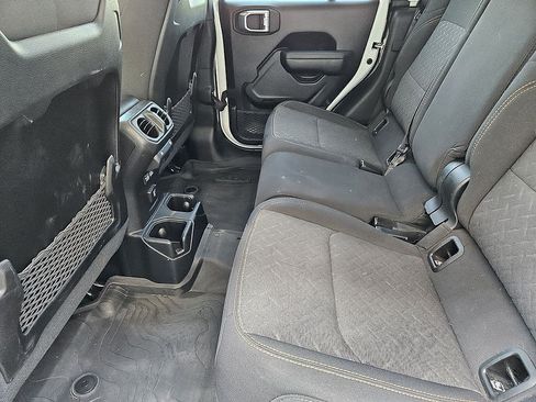 Used 2024 Jeep Gladiator Mojave w/ Safety Group AWD/4WD image 20