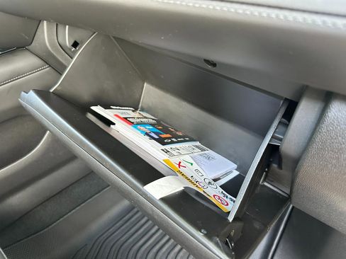 Used 2025 Chevrolet Tahoe Z71 w/ Comfort Package image 38