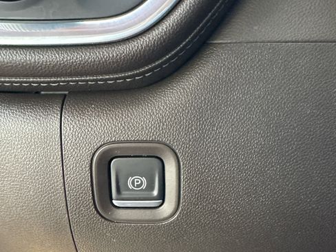 Used 2023 GMC Sierra 3500 Denali w/ Technology Package image 27