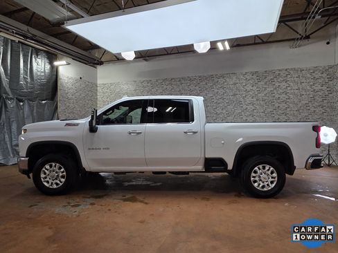 Used 2022 Chevrolet Silverado 2500 LTZ w/ LTZ Convenience Package image 5
