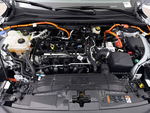 Used 2025 Ford Escape SE FWD image 11