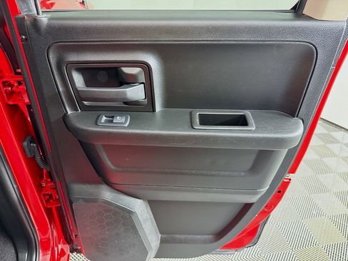 Used 2019 RAM 1500 Express AWD/4WD image 26