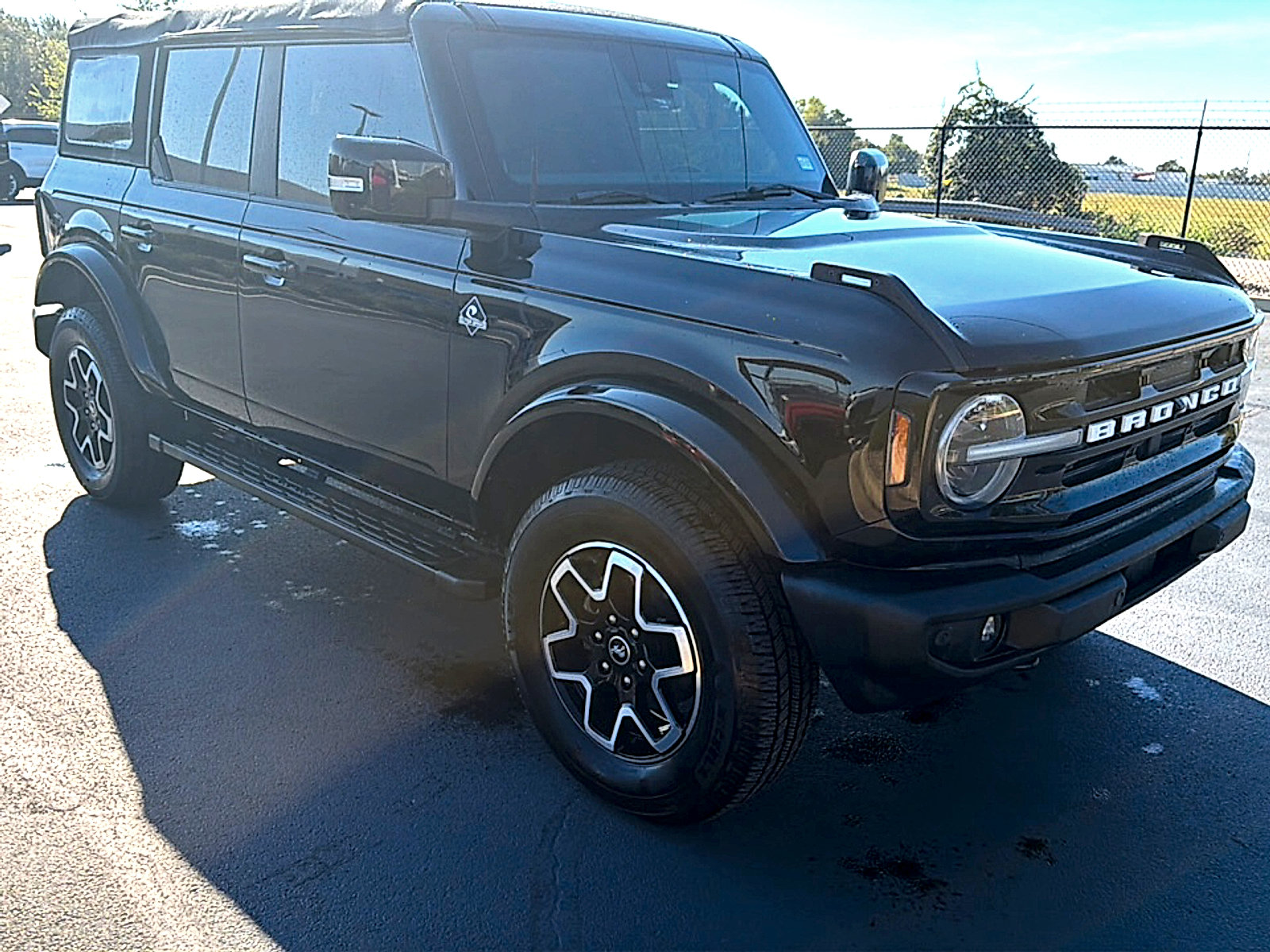 Used 2022 Ford Bronco Outer Banks AWD/4WD image 4
