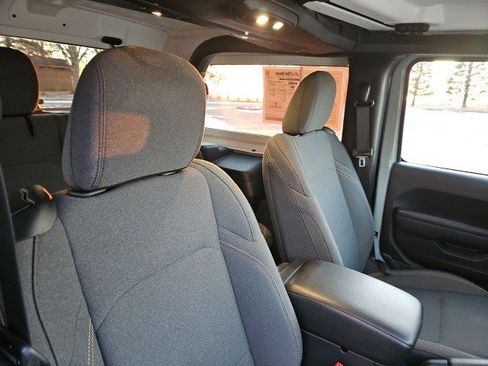 Used 2024 Jeep Wrangler Sport S image 11