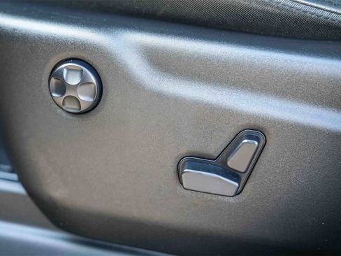 Used 2017 Jeep Grand Cherokee Altitude image 20