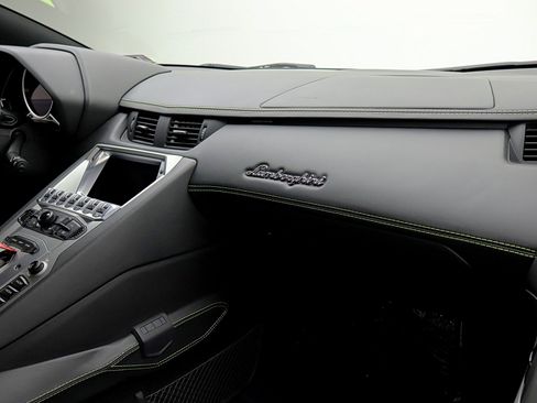 Used 2016 Lamborghini Aventador LP 700-4 image 40