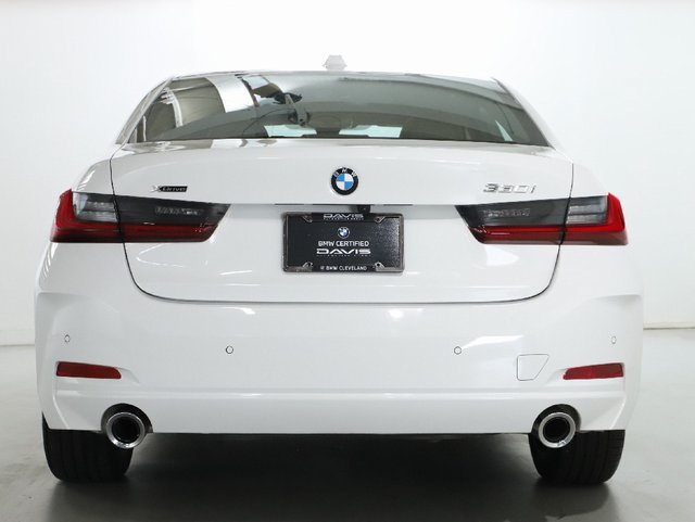 Used 2026 BMW 330i xDrive Sedan w/ Convenience Package AWD/4WD image 43