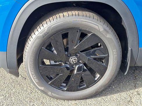 New 2026 Volkswagen Atlas SE image 5