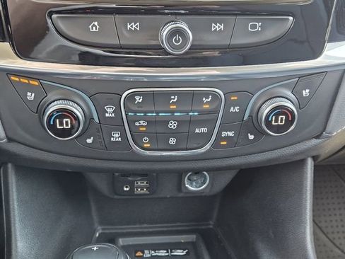 Used 2020 Chevrolet Traverse Premier w/ LPO, Floor Liner Package AWD/4WD image 19