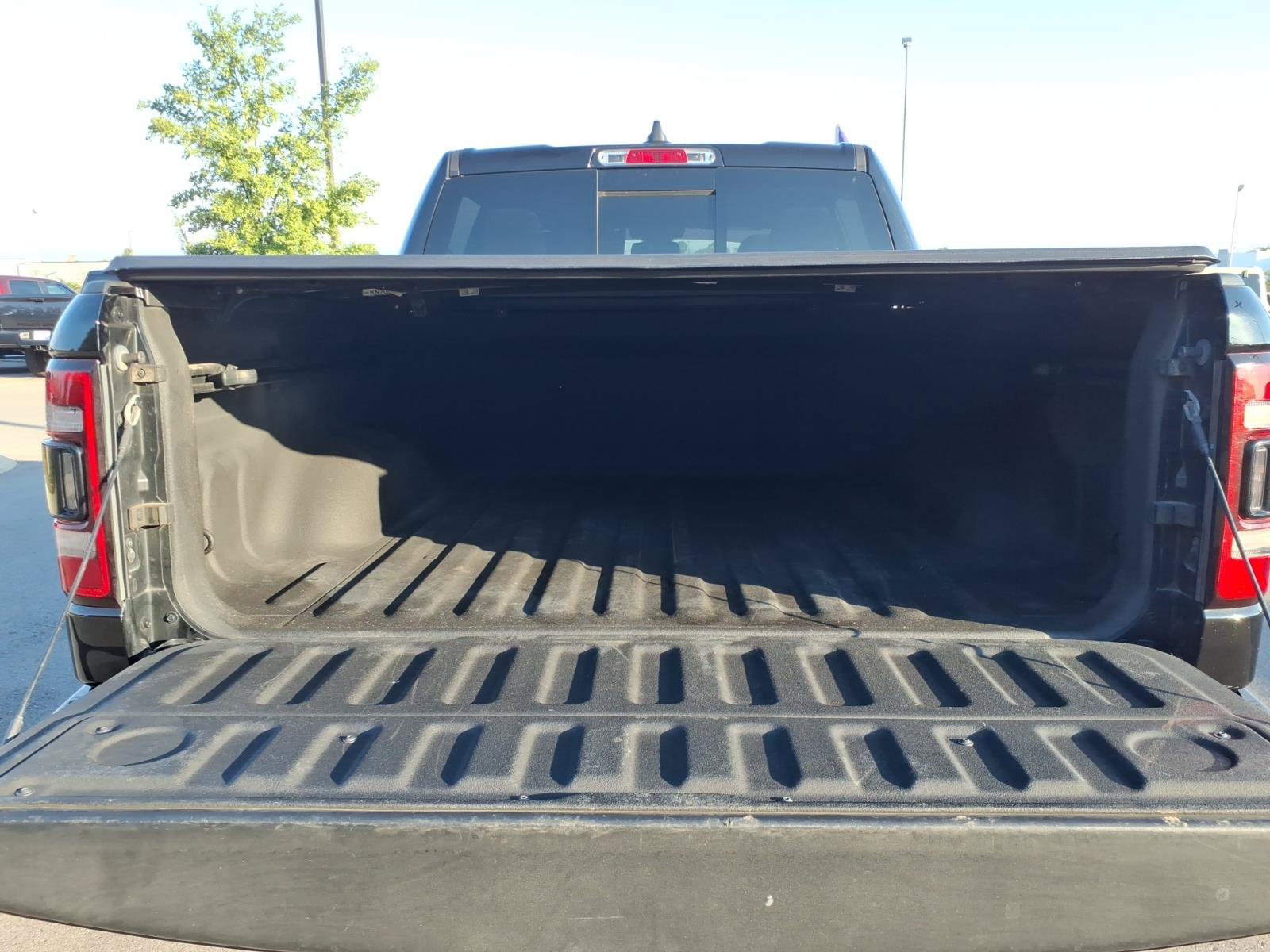Used 2019 RAM 1500 Big Horn AWD/4WD image 16