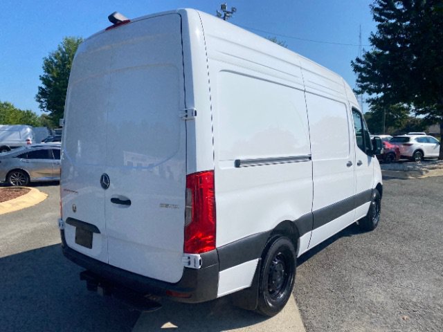 Used 2025 Mercedes-Benz Sprinter 2500 image 6