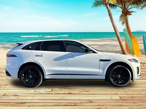 Used 2026 Jaguar F-PACE R-Dynamic S image 6
