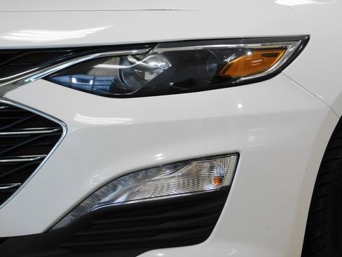 Used 2022 Chevrolet Malibu LT image 19