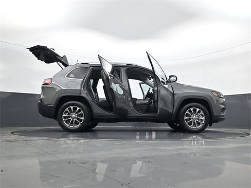 Used 2020 Jeep Cherokee Latitude Lux w/ Comfort/Convenience Group image 33