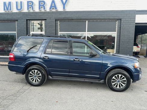 Used 2017 Ford Expedition XLT AWD/4WD image 8